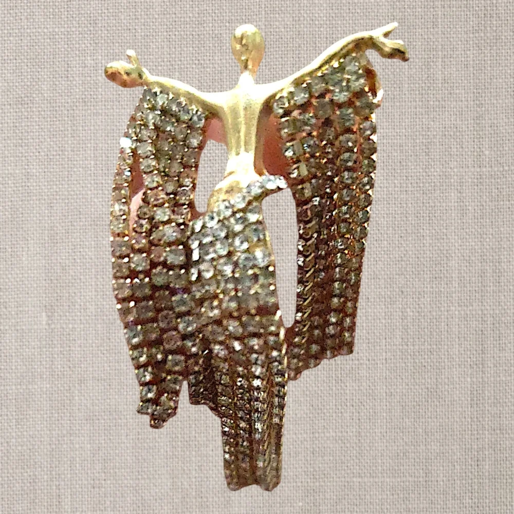 Articulated Rhinestone Diva Brooch